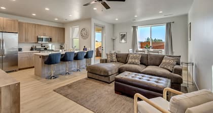 New 3 BR Townhome w/Private Patio/Views/Heated Pool/EV Friendly