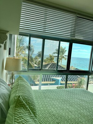 3 bedrooms, in-room safe, iron/ironing board, free WiFi