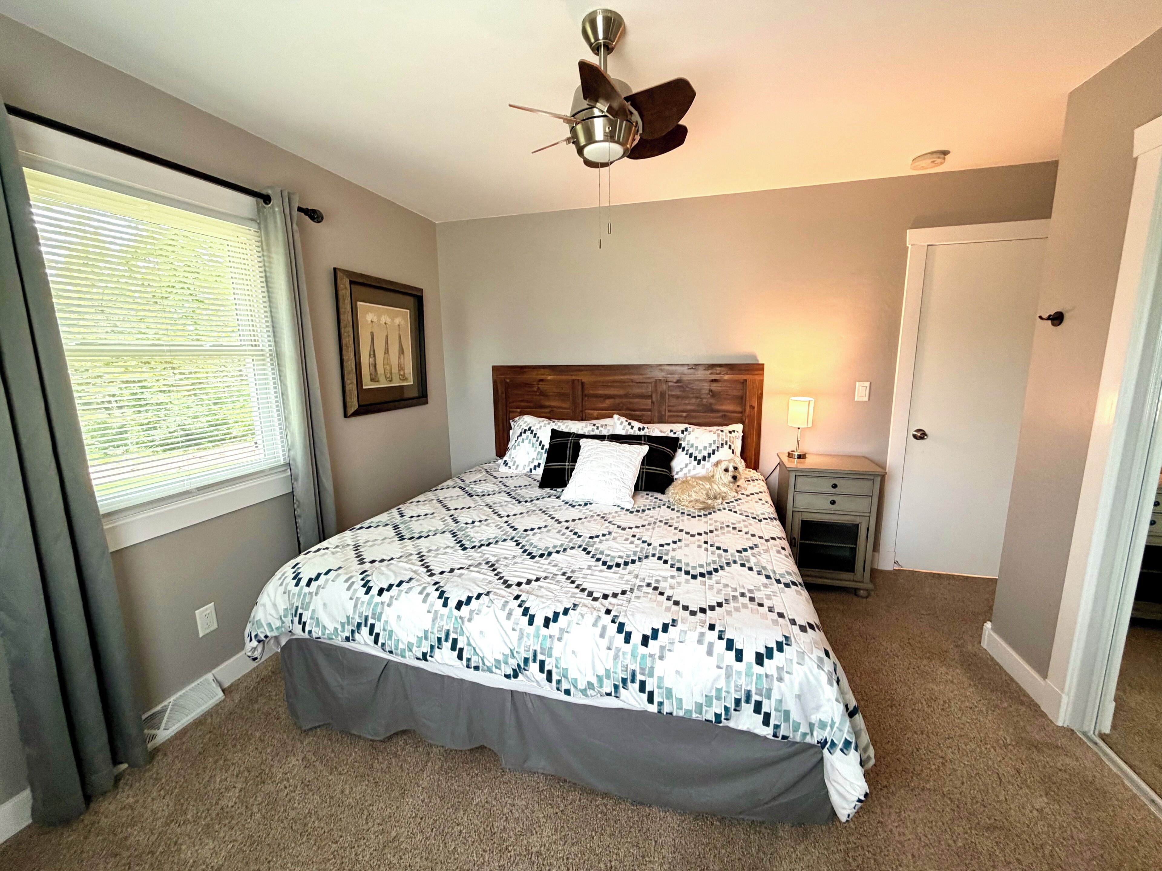 2 bedrooms, desk, iron/ironing board, free WiFi