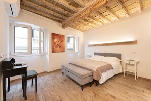 2 chambres, fer et planche à repasser, accès au Wi-Fi (inclus)