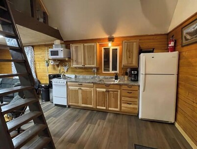 Rustic Cabin at 17.5 Chena Hot Springs Rd.