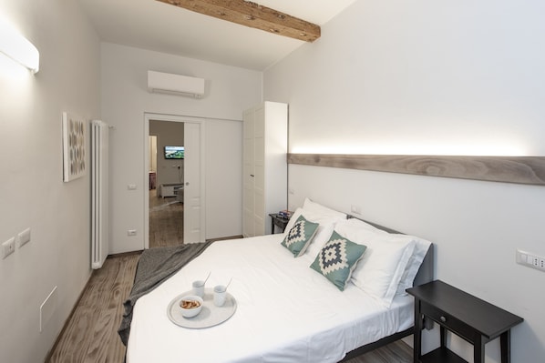 3 habitaciones, tabla de planchar con plancha y wifi gratis 