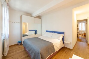 1 chambre, fer et planche à repasser, Wi-Fi gratuit, draps fournis