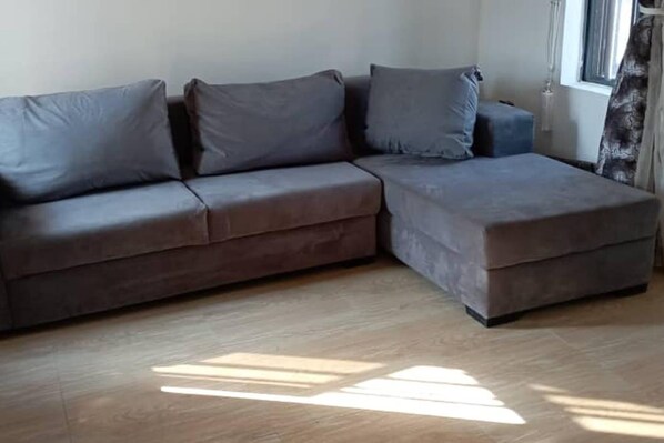 Imagen sin descripción, 1 de 10, botón