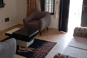 Unclassified image, 5 of 10, button