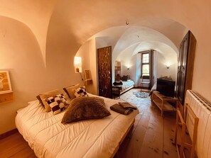 2 Schlafzimmer, Bügeleisen/Bügelbrett, WLAN