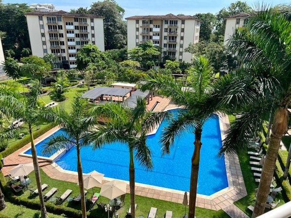 Piscine extérieure