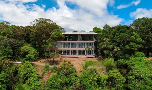 Exterior - La Manigua Hostal (Buenaventura)