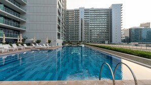Pool - Stunning 1BR Apt in Business Bay (Dubai)