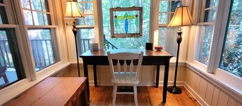 ​The Happy Cottage! Mt. Gretna trails + AC
