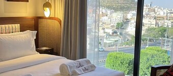 Golden Balcony Hotel