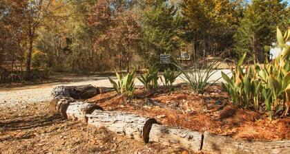 Casita 1 · Great getaway in nature near lakes & shopping. C1