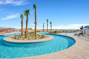 Innenpool, Außenpool