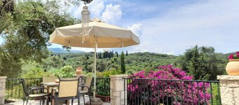 Holiday Home "Nora" with 2 Apartments and Shared Pool - Sea Breeze 1