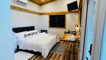 1 quarto, escrivaninha, ferros/tábuas de passar roupa, Wi-Fi