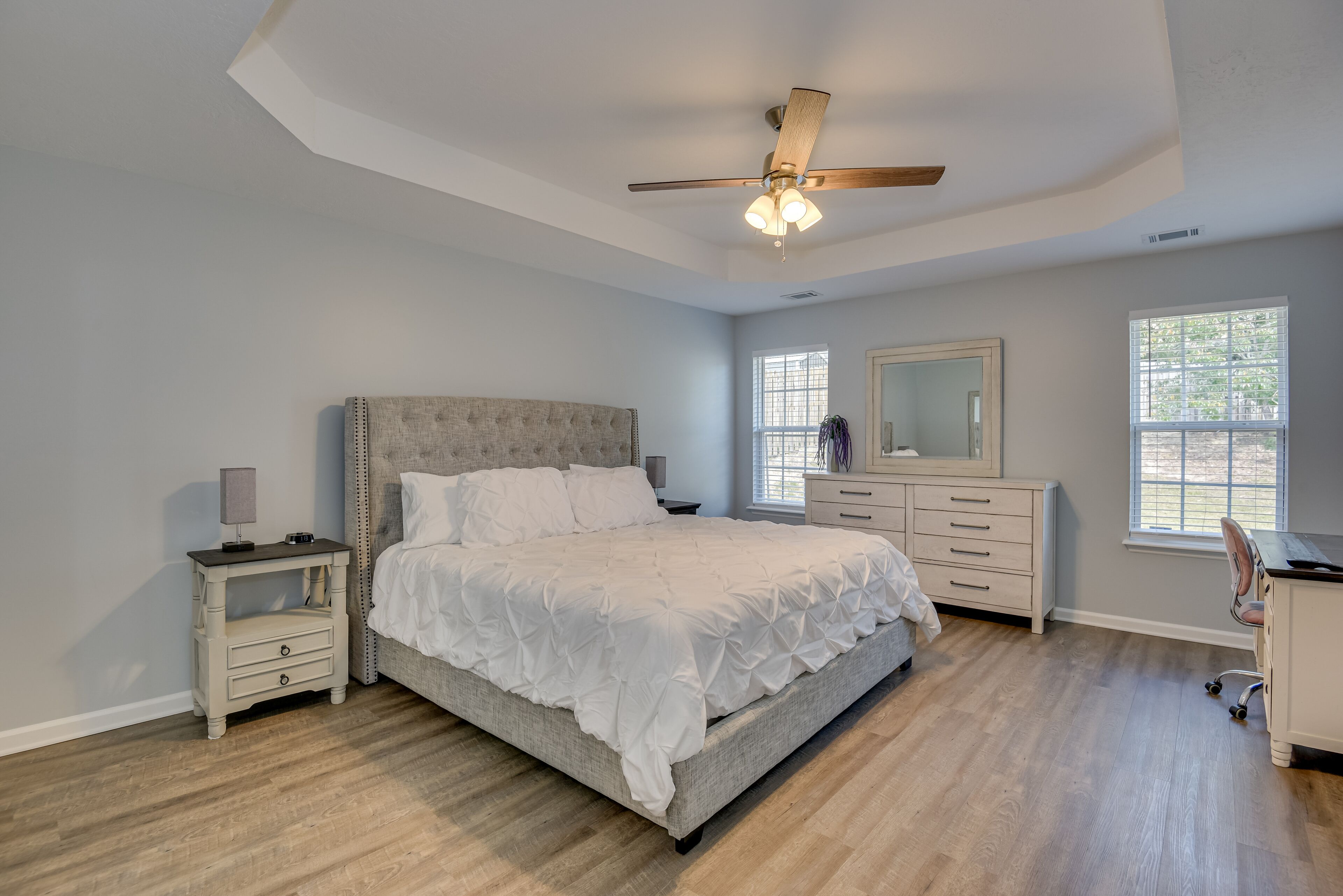 4 bedrooms, WiFi, bed sheets