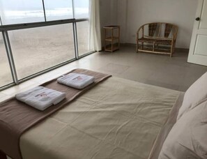 10 bedrooms, desk, iron/ironing board, bed sheets