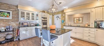 Stunning Rogers Villa w/ Pond ~ 7 Mi to Lake