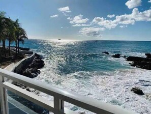 Property grounds - Lux Maho Reef Studio next to The Morgan Resort (Simpson Bay)