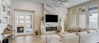 Houston Luxury Vibes w/ Private Pool & Spa!