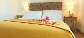 2 makuuhuonetta, silitysrauta/-lauta, ilmainen Wi-Fi, vuodevaatteet