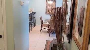 Condo, 2 Bedrooms | Interior