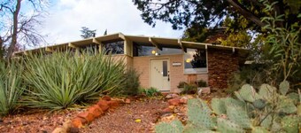 Welcome to The Gem-Best Location in Uptown Sedona