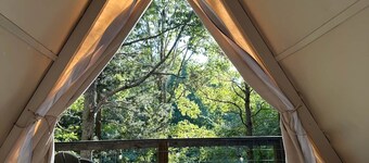 G-1 Glamp in Bohamia - 268 acre forest retreat