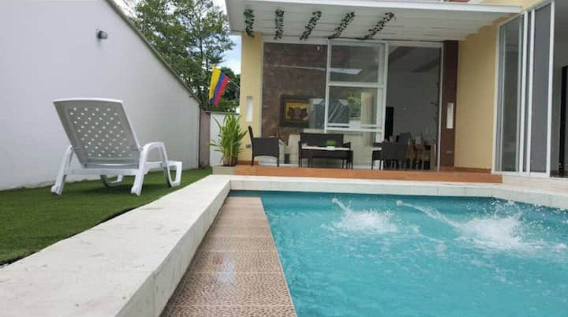 Piscina a l'aire lliure 