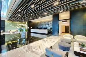 Lobby - PARAMOUNT TOWER RESIDENCES BY IMD MIAMI VACATION RENTALS 2BR/2BA (Miami)