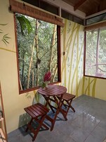 Tree House | Living area | IPod dock, MP3 dock