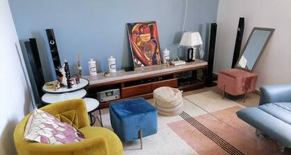 House in a silent neighborhood perfect for the family!