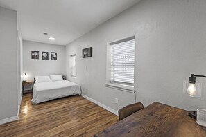 1 Schlafzimmer, Schreibtisch, Bügeleisen/Bügelbrett, WLAN