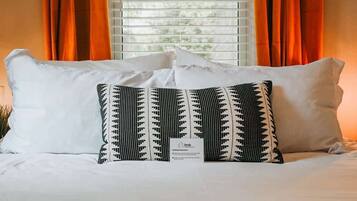 4 quartos, escrivaninha, berço de viagem, Wi-Fi