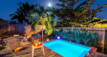 Duplex Mango Orange 1 bedroom with small private pool Parc de la BO