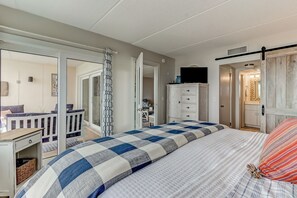 2 chambres, fer et planche à repasser, Wi-Fi gratuit, draps fournis