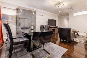Interior - The Louis - 2B/2B Historic FQ Apt. - 60 Day Min. Rental (New Orleans)