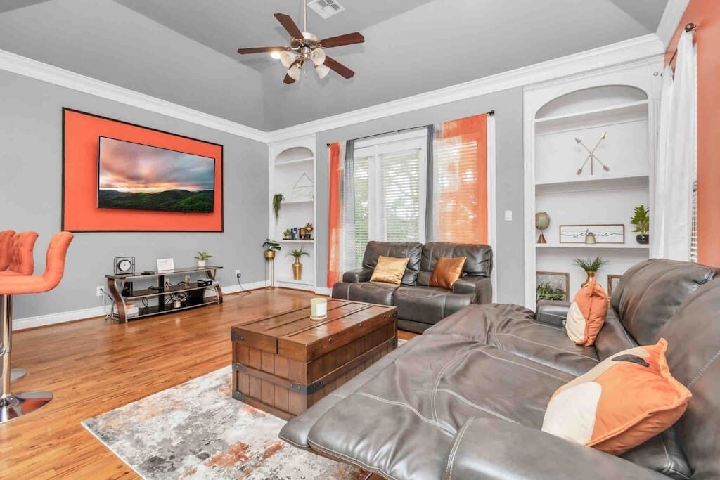 テレビ、テレビゲーム、書斎 / ワークスペース