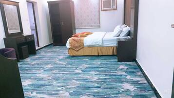 Ropa de cama de alta calidad, minibar, wifi gratis y ropa de cama