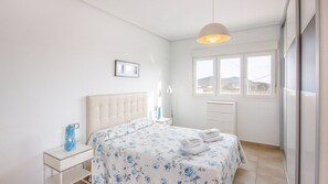 1 quarto, ferros/tábuas de passar roupa, berço de viagem, Wi-Fi