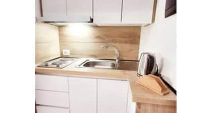 Studio Apartment with Netflix and AC