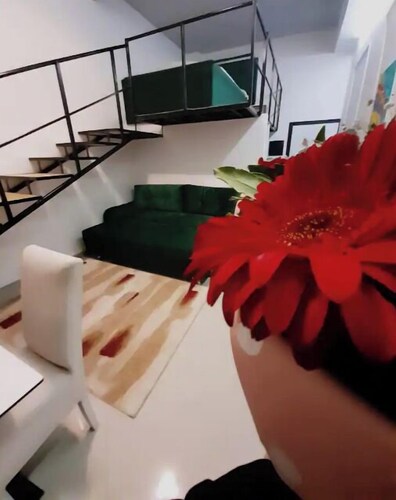 Studio Apartment with Netflix and AC