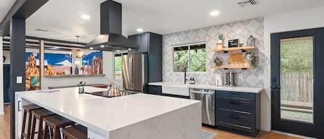 Fridge, microwave, oven, stovetop