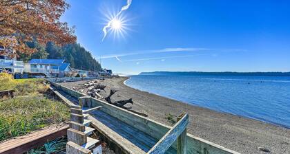 McKees Beach House w/ Ocean Views, Hot Tub!