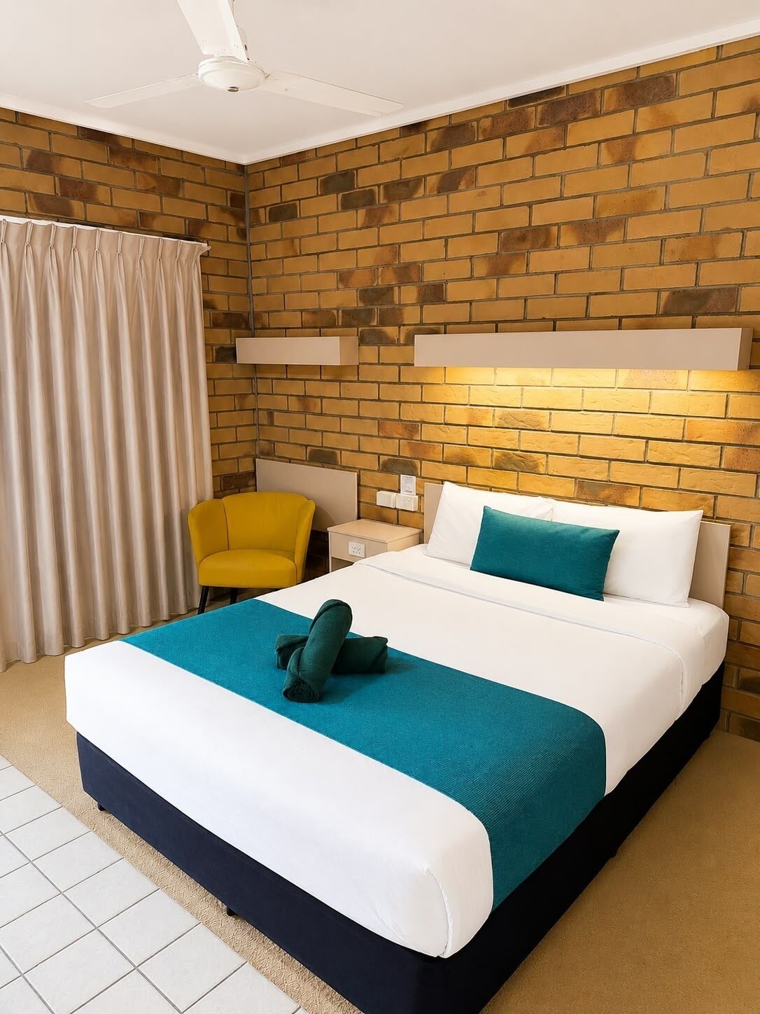 Standard-Doppelzimmer | Verdunkelungsvorhänge, Bügeleisen/Bügelbrett, kostenloses WLAN