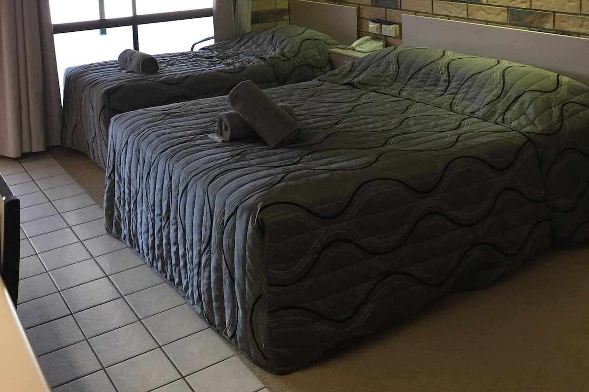 Disabled unit | Blackout curtains, iron/ironing board, free WiFi, bed sheets