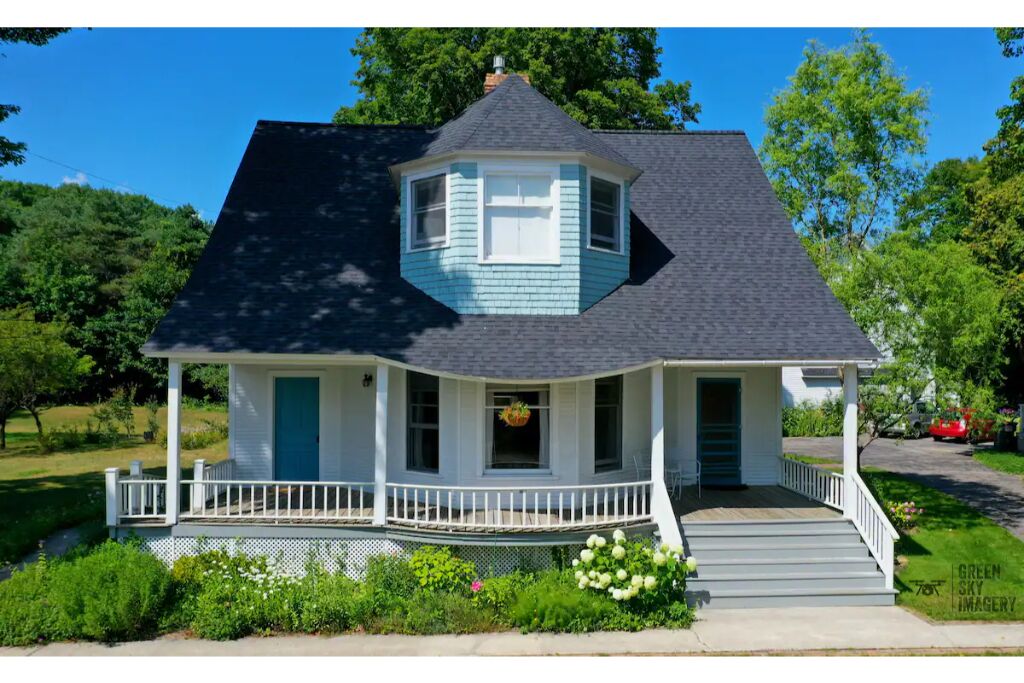 Sunset Lodge - Shedd Cottage suites