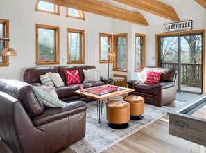 TV connectée, cheminée, jeux vidéo, baby-foot