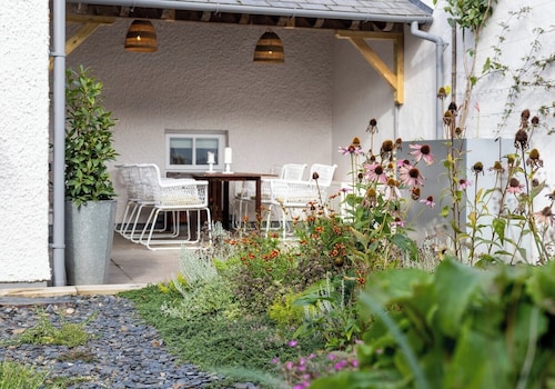Light & spacious holiday home with comfort & design at its core