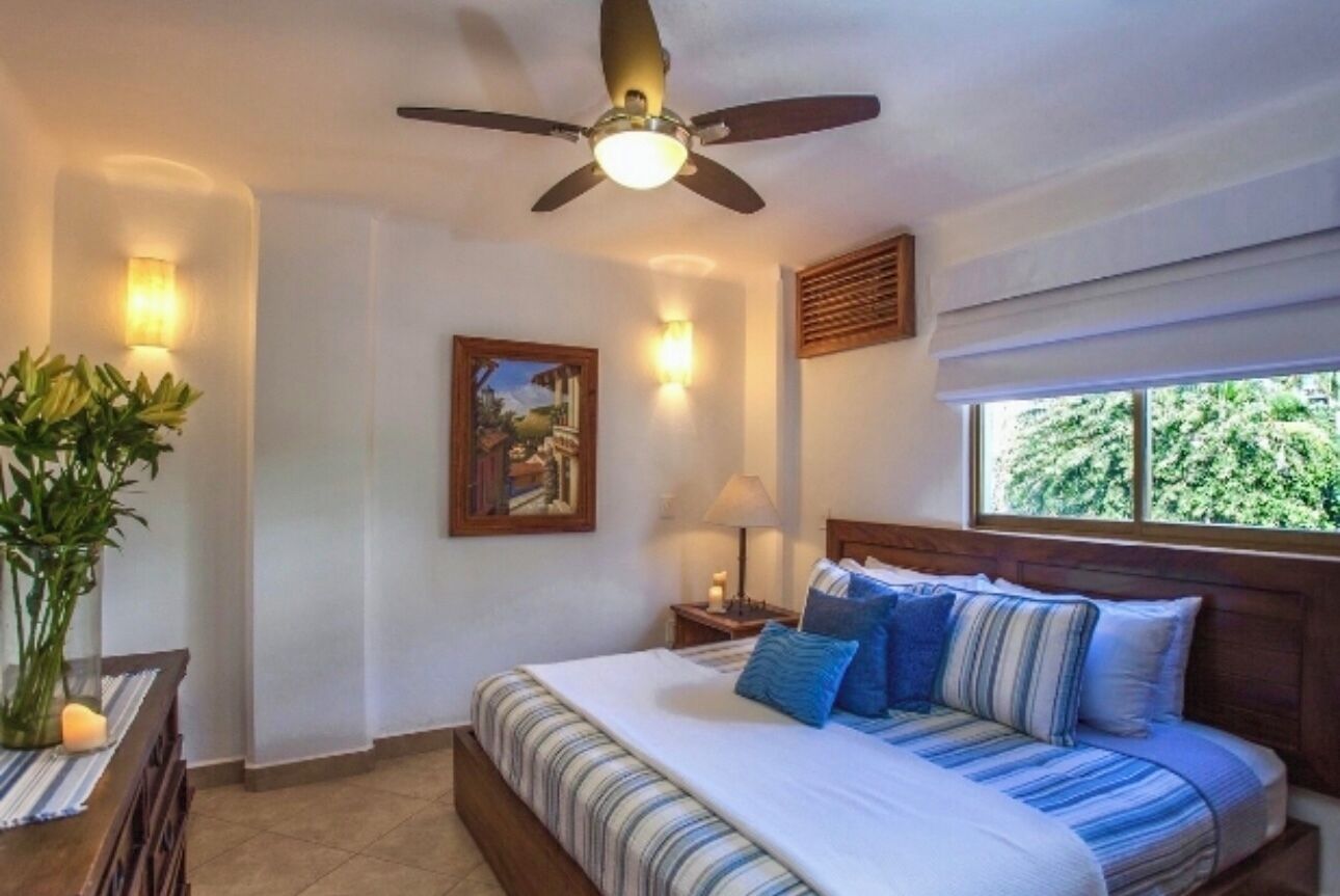 2 bedrooms, in-room safe, iron/ironing board, free WiFi